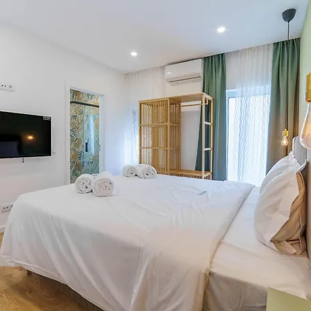 Hostal Atlantic Bliss *