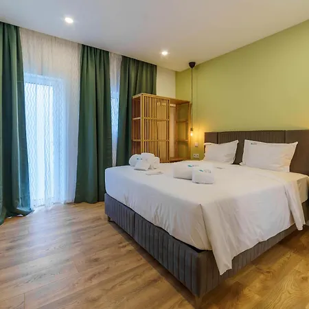 Atlantic Bliss Hostal *