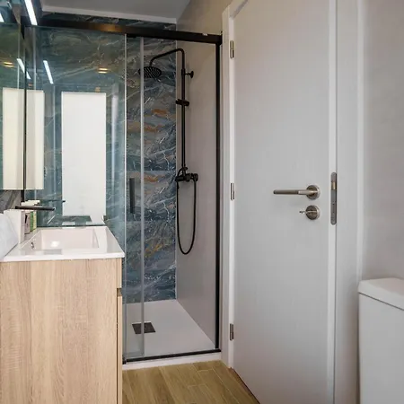 Atlantic Bliss Хостел